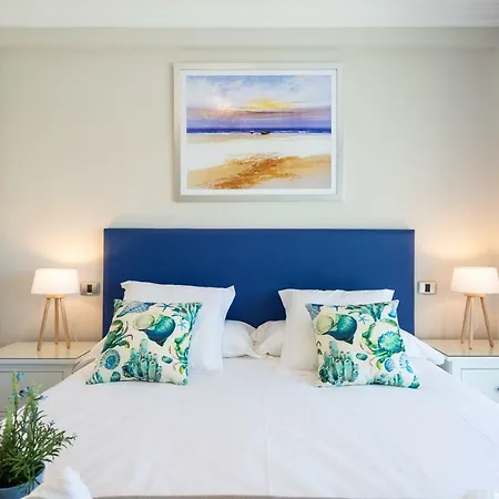 Amarre * פוארטו דה מוגן